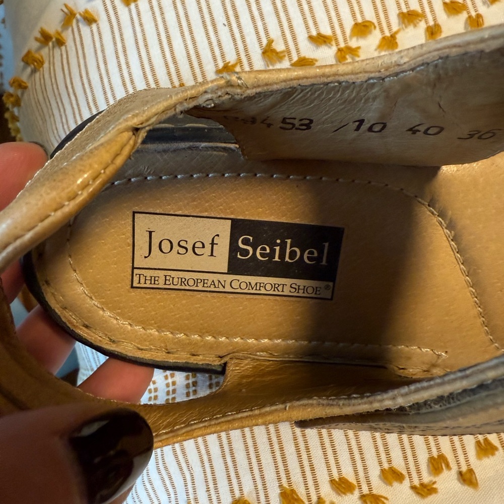Josef Seibel Beige Leather Sandals - Picture 3 of 6